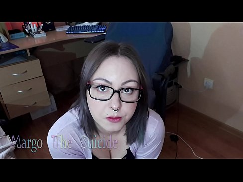 ❤️ Gadis Seksi sareng Kacamata Nyedot Dildo Jero dina Kaméra ️ ngan porno di urang ❤